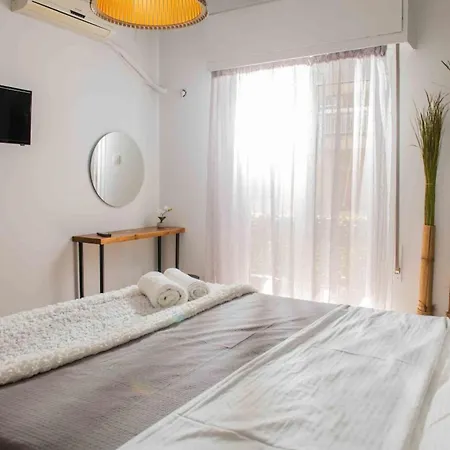 Διαμέρισμα Lovely Apartment- At017